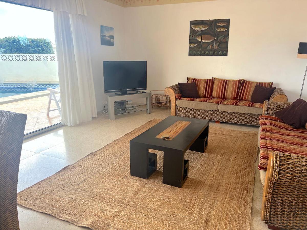 Detached Villa, Private Pool Only 10 Minutes Cristianos